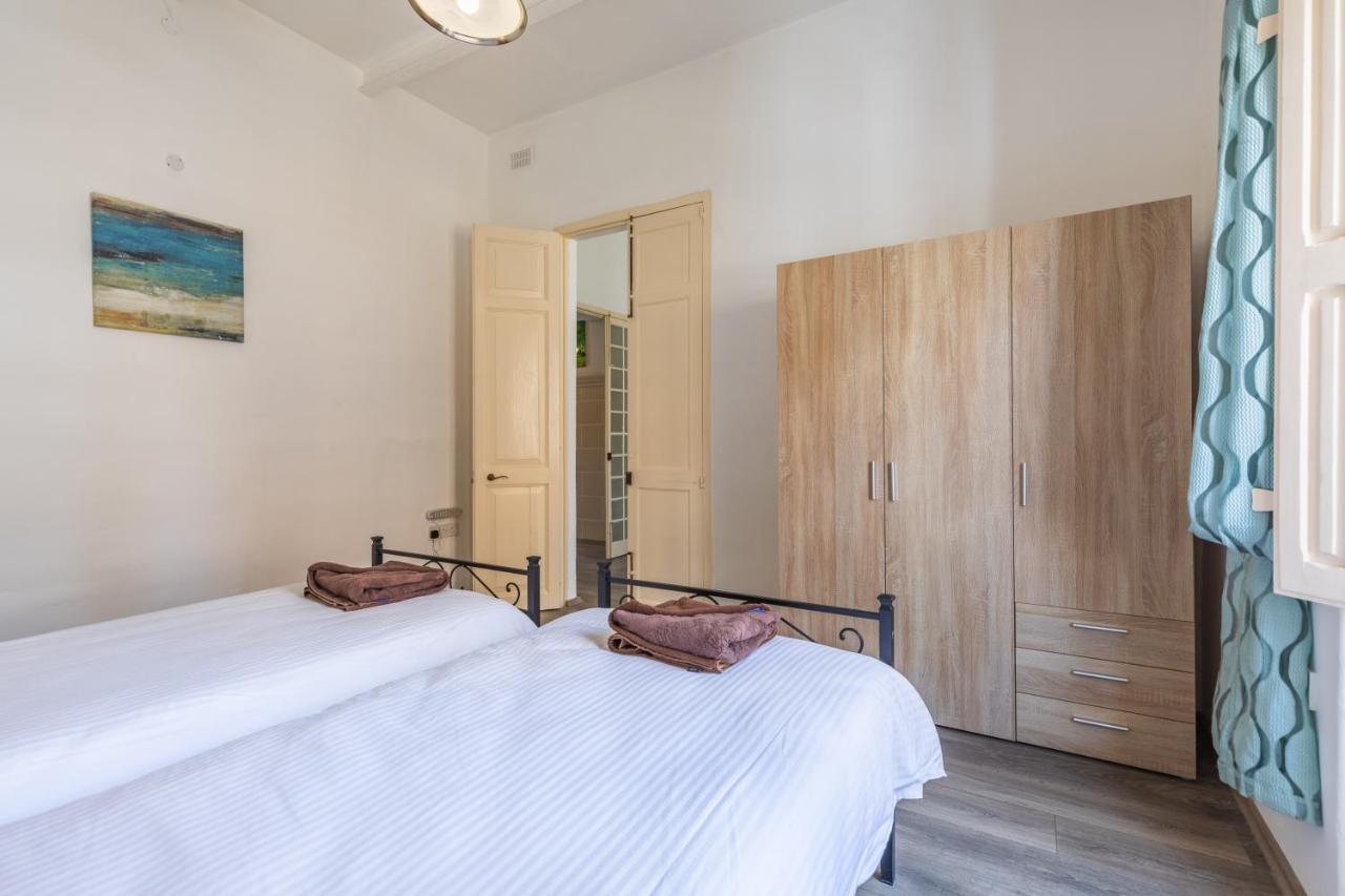 Charming Duplex Apartment In The Centre Of Sliema Exterior foto